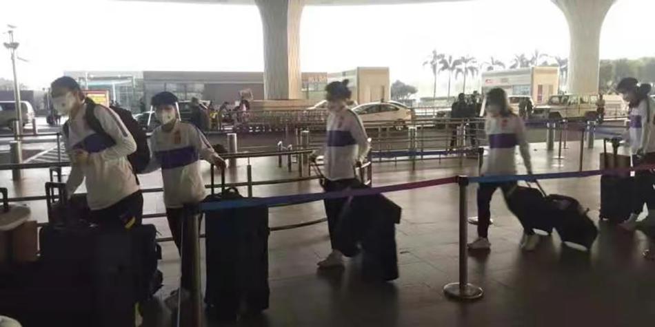 中國女足什么時候回國（凱旋｜冠軍歸來！中國女足搭乘包機回國，今晚抵滬）