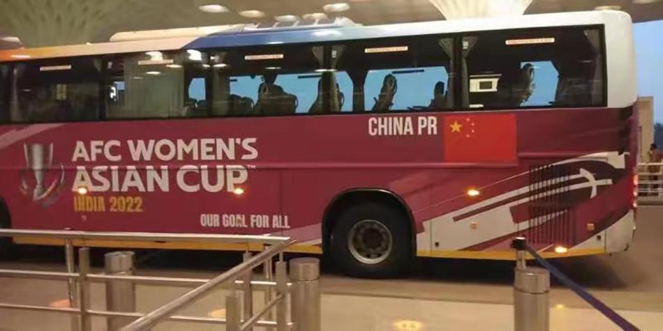 中國女足什么時候回國（凱旋｜冠軍歸來！中國女足搭乘包機回國，今晚抵滬）