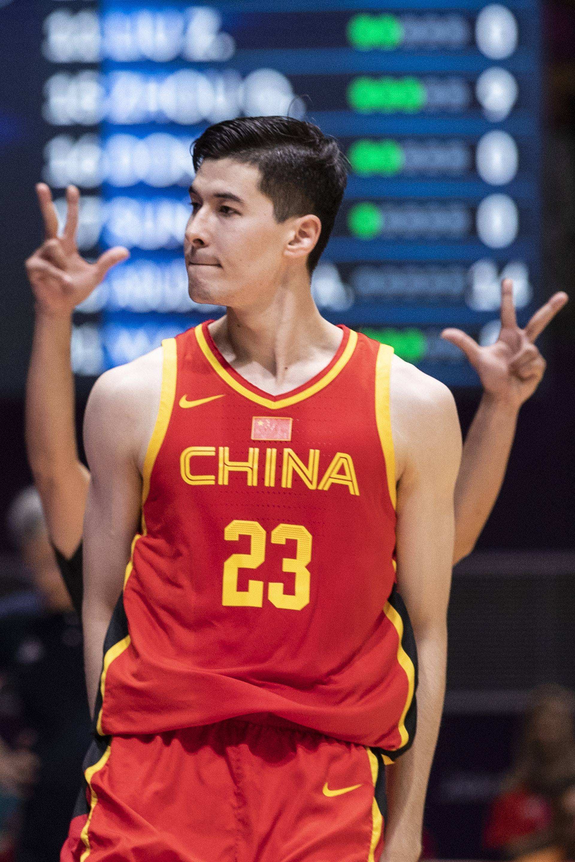 阿布都沙拉木近況（國王琦最好幫手沒來！韓媒慶祝阿不都告別男籃，大帥杜鋒自斷臂膀）