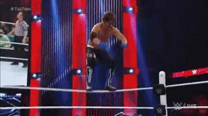 wwe2010（十大兇殘WWE招式，已經全部被禁用，最后一招中了至少住院一個月）
