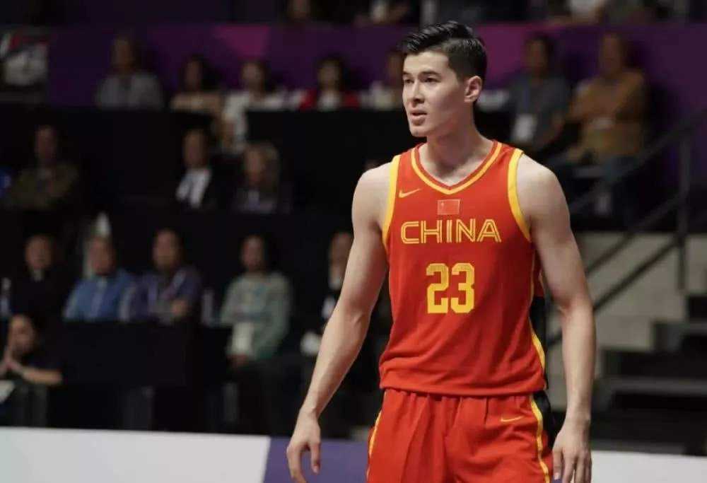 阿布都沙拉木近況（國王琦最好幫手沒來！韓媒慶祝阿不都告別男籃，大帥杜鋒自斷臂膀）