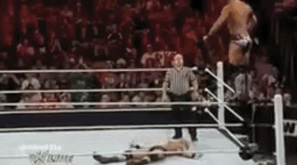 wwe2010（十大兇殘WWE招式，已經全部被禁用，最后一招中了至少住院一個月）