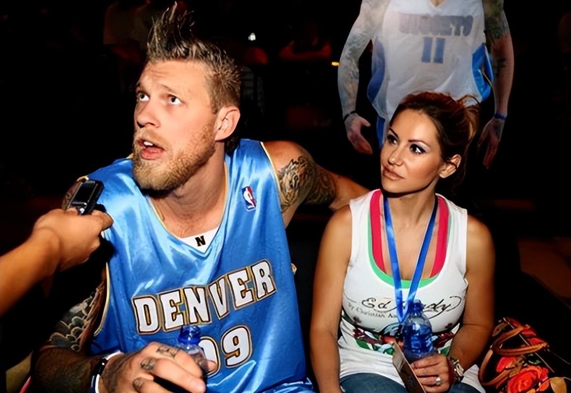 NBA鳥人安德森（44歲鳥人嚴重發福，NBA硬漢大變樣！娶中國混血美女，人生贏家）