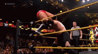 wwe2010（十大兇殘WWE招式，已經全部被禁用，最后一招中了至少住院一個月）