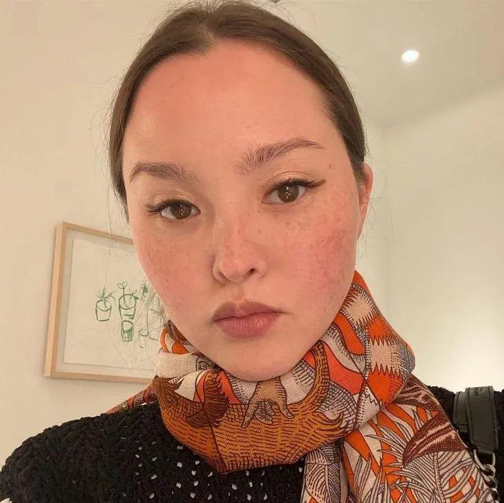 青木愛紅頭像（美人計 - 新晉頭像大戶：永遠的千禧辣妹戴文青木）
