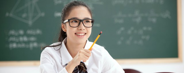 蜂擁的意思