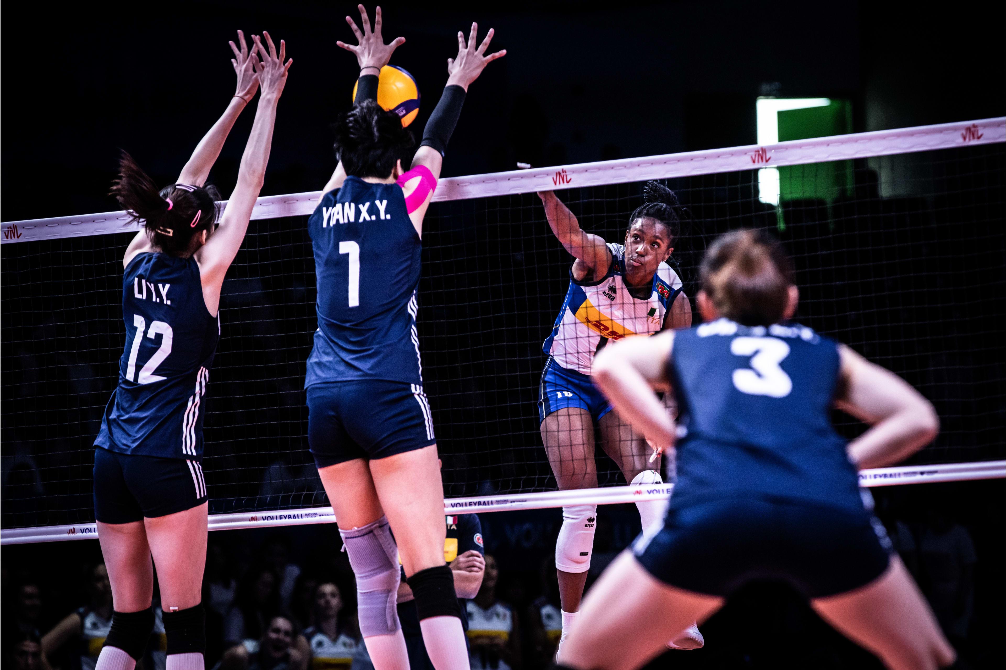 女排世界杯鷹眼挑戰統計（三連勝，中國女排3-1意大利隊，技術統計數據附后）