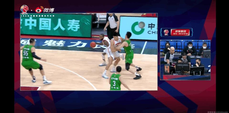 胡明軒2次違體也被驅逐（體壇聯播｜遼籃廣東沖突不斷3人驅逐，李春江馬布里場邊對罵）
