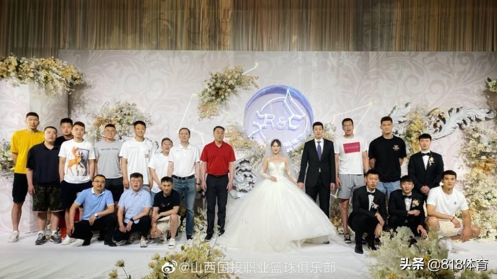 cba男籃任駿威是哪里人（山西男籃前鋒任駿威大婚!太原迎娶北京大妞,弟弟任駿飛忙備戰缺席）